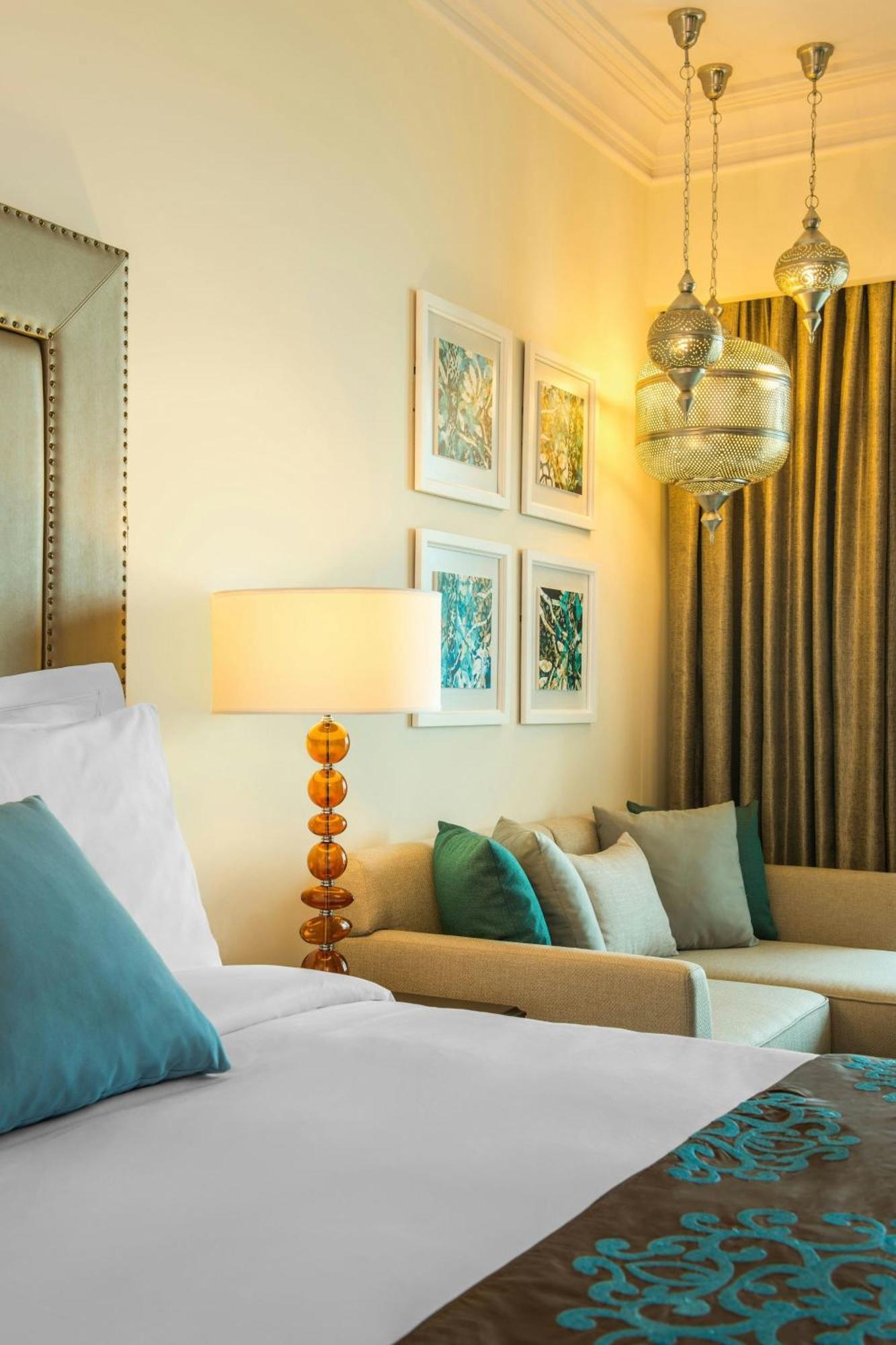อัจมัน ซารัย อะ ลักชัวรี คอลเลคชั่น รีสอร์ต อัจมัน Hotel อัจมาน ภายนอก รูปภาพ A room at the hotel