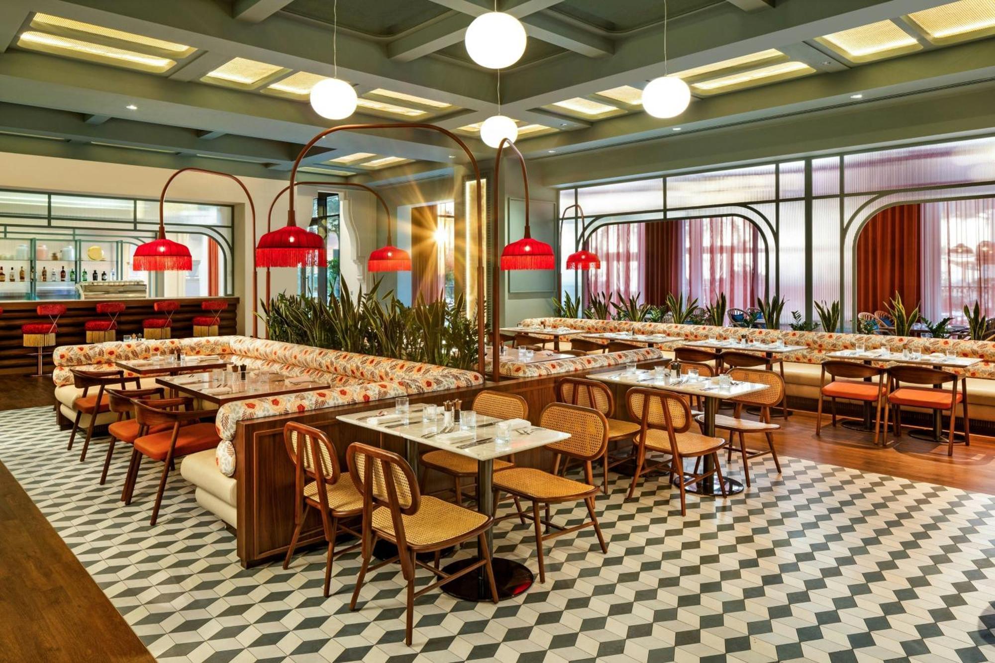 อัจมัน ซารัย อะ ลักชัวรี คอลเลคชั่น รีสอร์ต อัจมัน Hotel อัจมาน ภายนอก รูปภาพ Interior of the restaurant