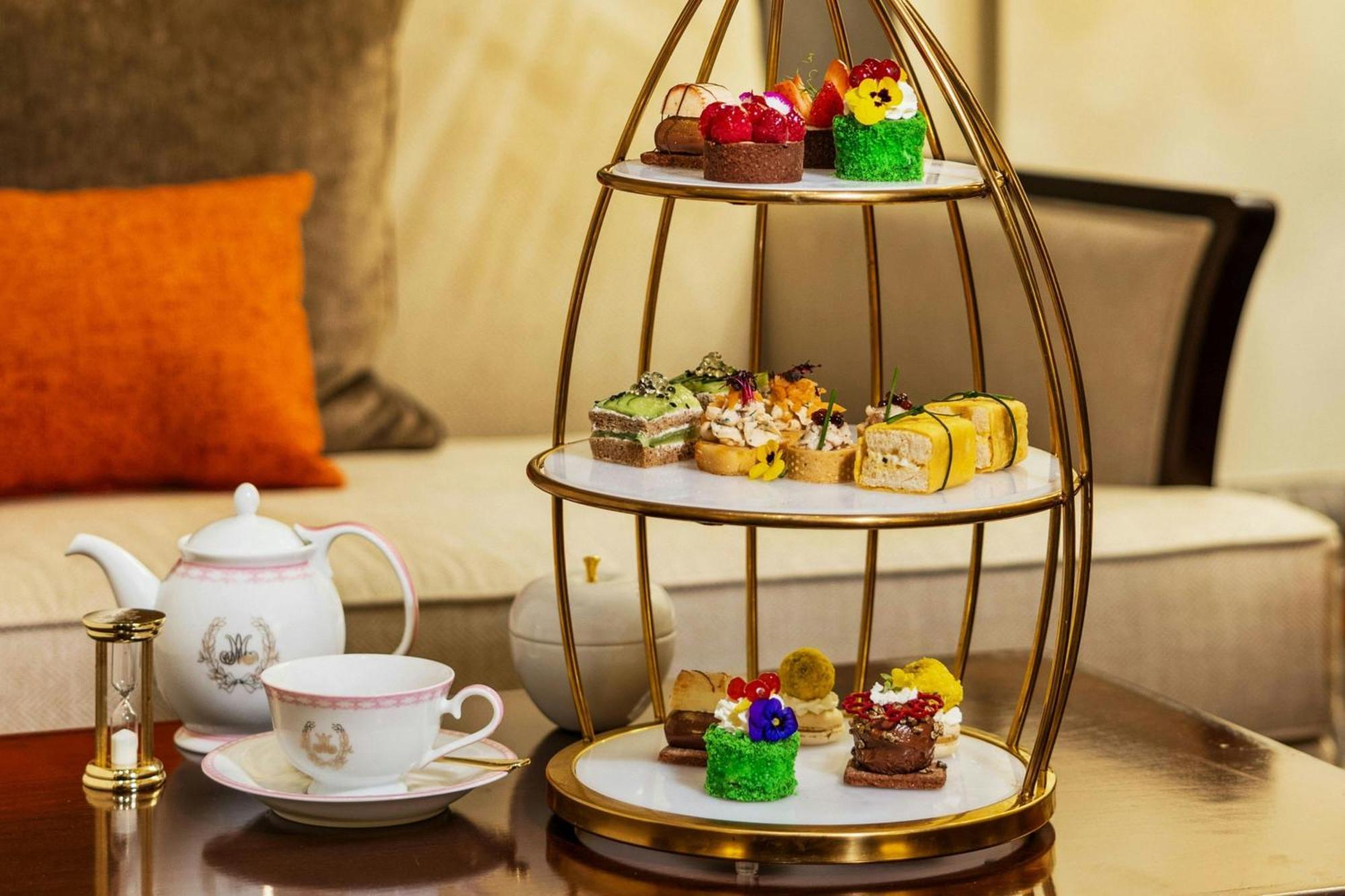 อัจมัน ซารัย อะ ลักชัวรี คอลเลคชั่น รีสอร์ต อัจมัน Hotel อัจมาน ภายนอก รูปภาพ Afternoon tea at the Taj Mahal Palace, Mumbai